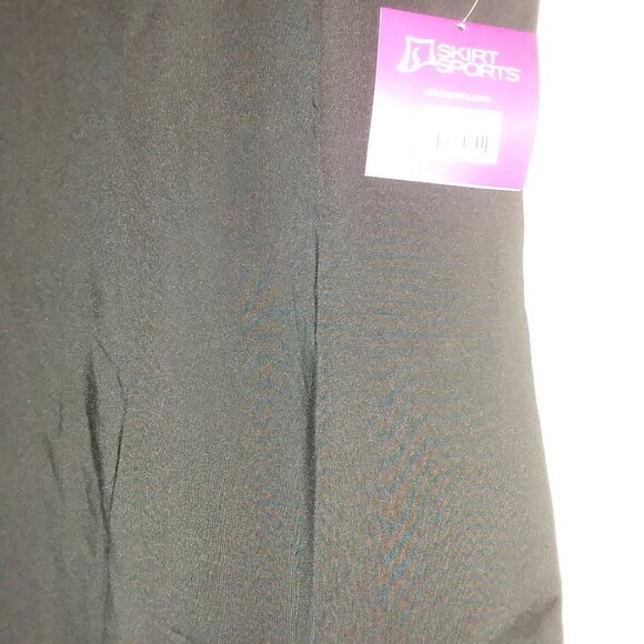 Skirt Sports black Free Flow shirt in size small - Picture 2 of 8